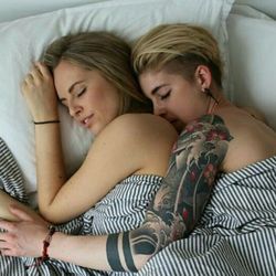beautiful lesbian girls