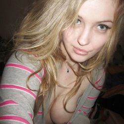 amateur teen cleavage