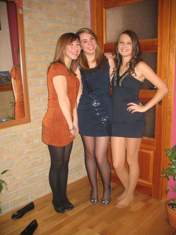 Teen beauties in minidress, tights / pantyhose and heels ins