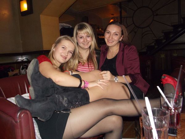 Pantyhose In Public 3 High