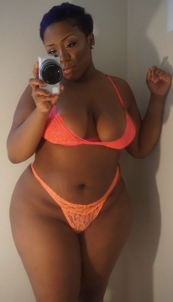 sexy thick black girl - porn pictures.