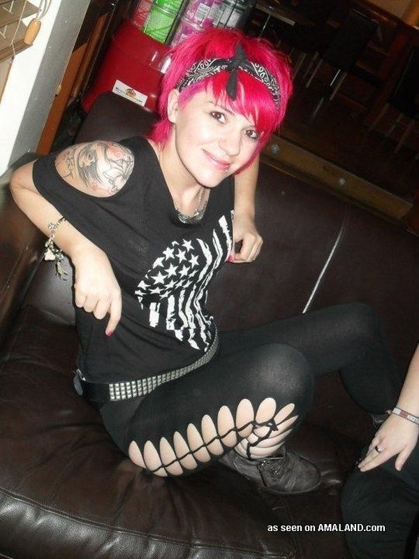 Steamy hot wild amateur punk rocker lesbians - Pichunter
