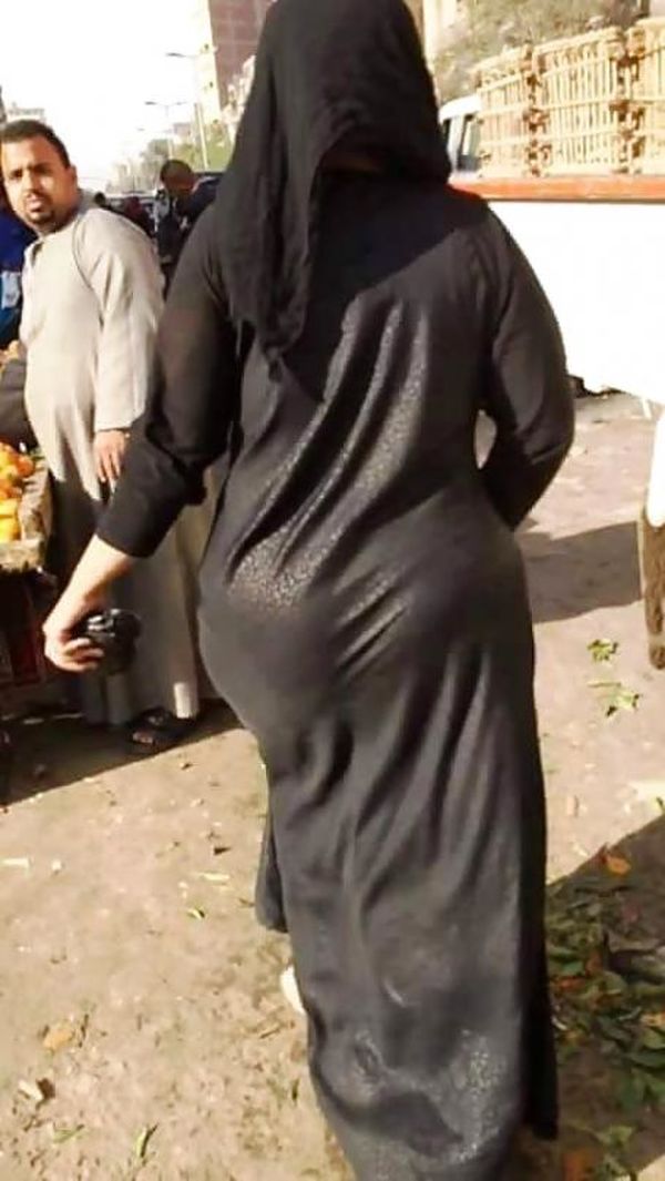 Arab Big Booty - Arab hijab big booty Damplips porn.