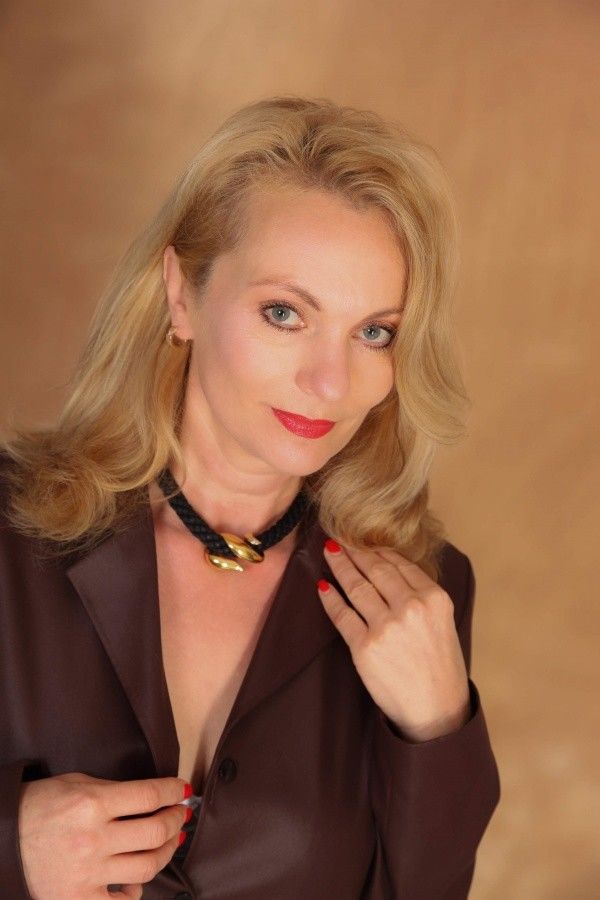 Mature Beautiful Mature Model Mary 54 Years Old High Quality