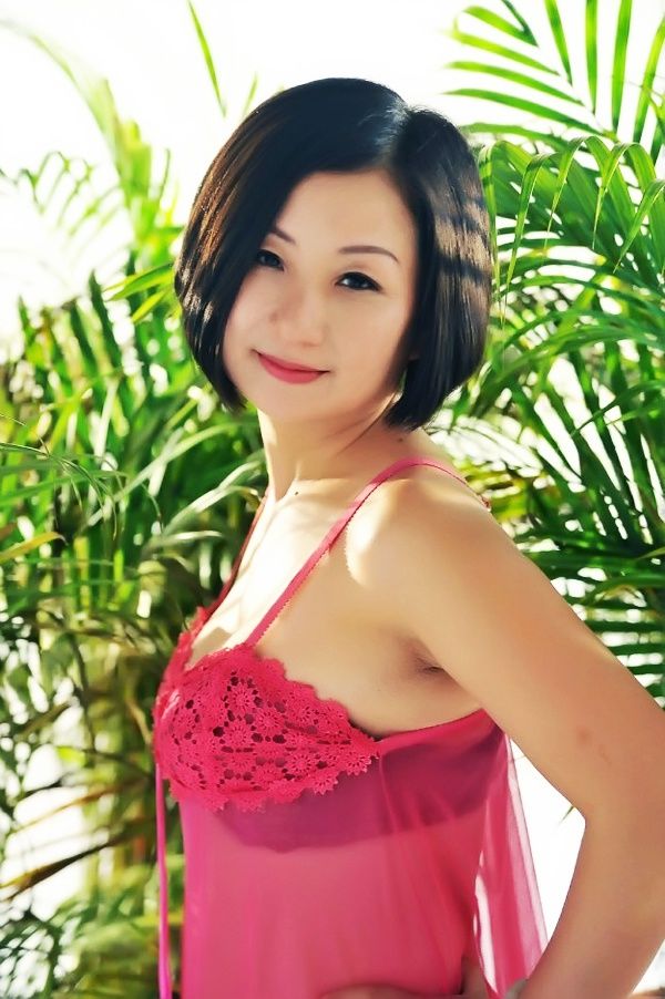 ID Dating pretty Asian woman Hong,