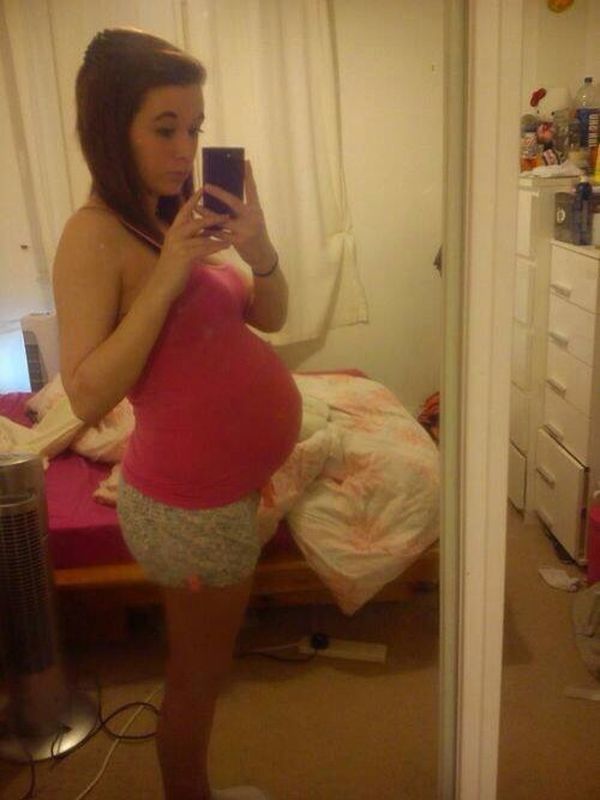 Best Selfies Of Pregnant Women by