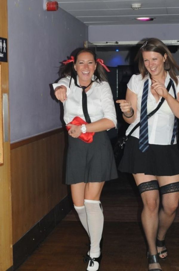 Girls from School Disco Lol cool pictures