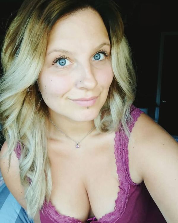 Busty Amateur Blonde proud of her