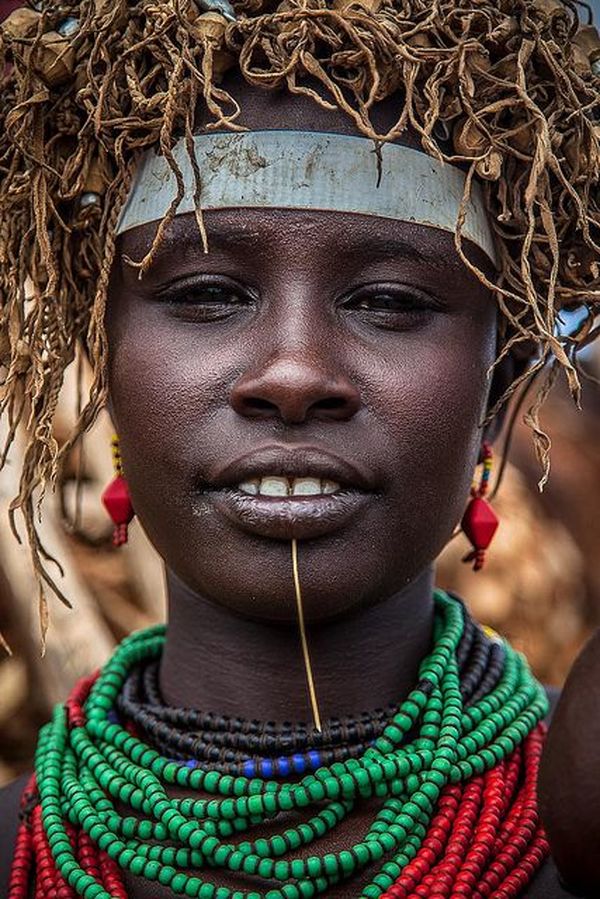 portrait of a girl dassanech tribe