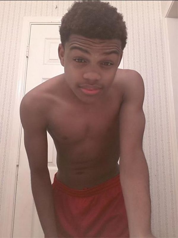 black guy #selfie #shirtless #cute