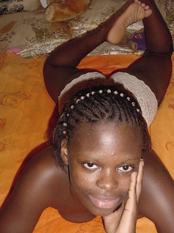 Gallery: Africa tour - naked black amateur girl 04 Picture: