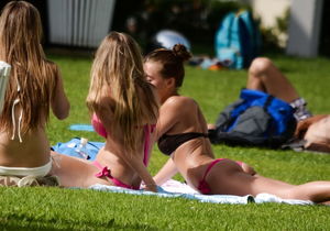 Sunbathing girls 3..