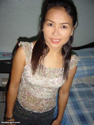 Namta Amateur Asian Bargirl