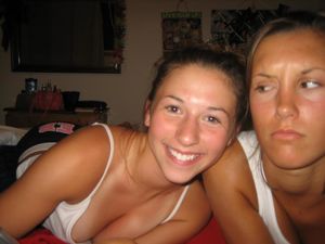 Teen Downblouse and Cleavage IV Goompy