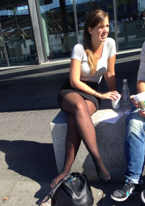 Candid Cunny in Pantyhose 167