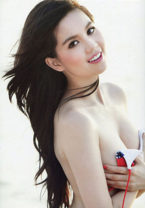 1000asianbeauties: Ngoc Trinh Sexy Girl