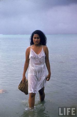 Nude thick samoan girl - Adult
