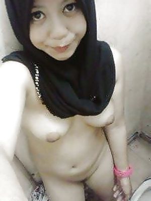 Sexy malay nude hijab - Porn pic