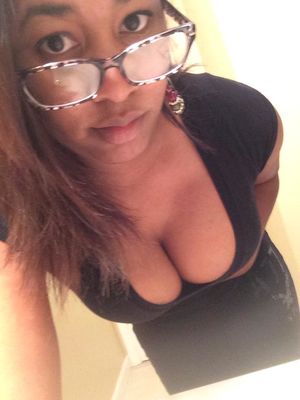 ebony, girl, teen, cleavage Pictures,