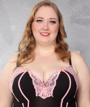 Maisie Blue - fat porn - plumpers porn -