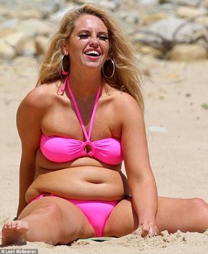 Big fat bikini babe - Other -
