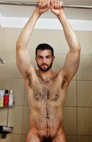 Hairy studs in the shower - Full..