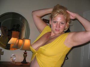 proud saggy matures nice cleavage 20