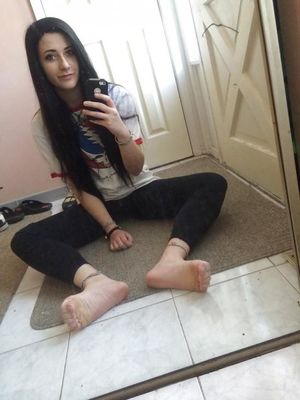 Cute Feet Teen Girl Feet