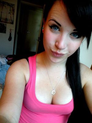 Finnish teen cleavages 05