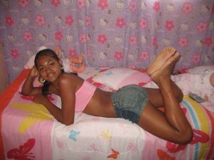 Brazilian Slum Feet upskirtporn