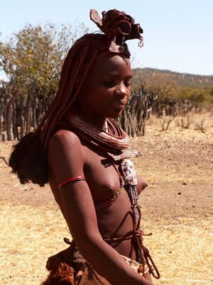 Nacktes Himba MÃ¤dchen - Bilder von