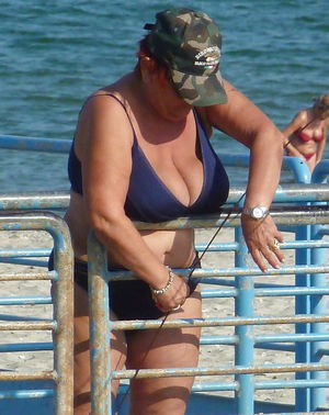 Massive Candid Bikini Granny Tits -