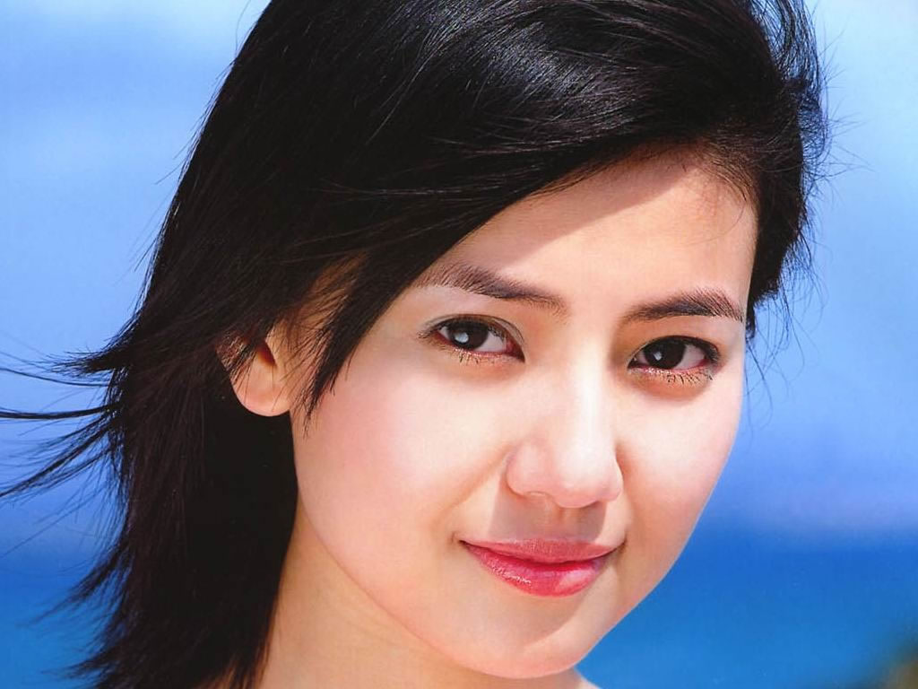 Meryem Uzerli: Top 10 List of Most Beautiful Chinese Actress