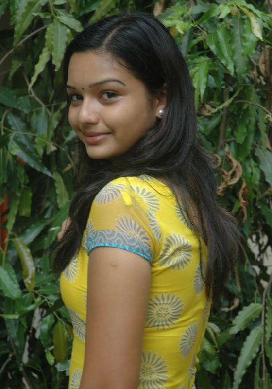 South Indian Cinema Actress: Telugu Actress Yamini