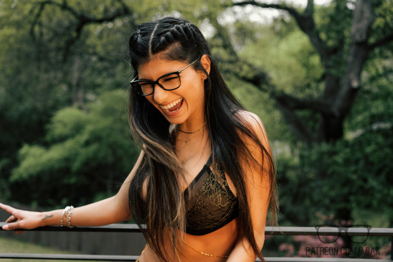 Porn Pic From Mia Khalifa April Sex Image Gallery