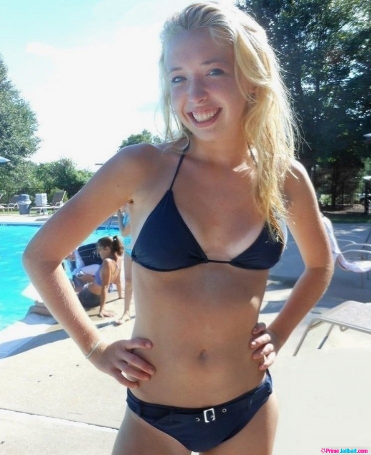 Blonde Teen Bikini - blonde teen in bikini - porn pictures.
