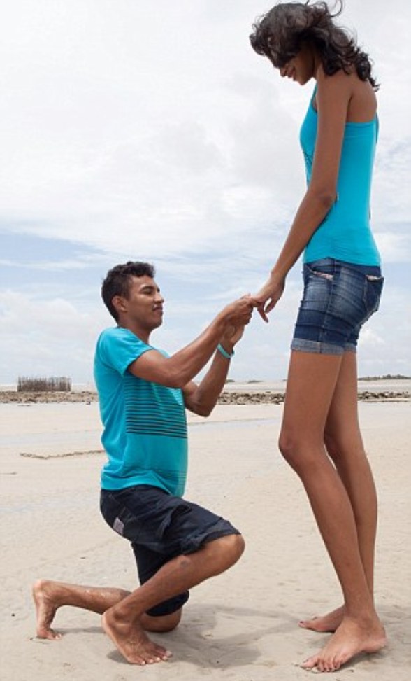 6.9-foot Brazilian Girl To Marry Her Boyfriend Who Is A Foot Shorter ...