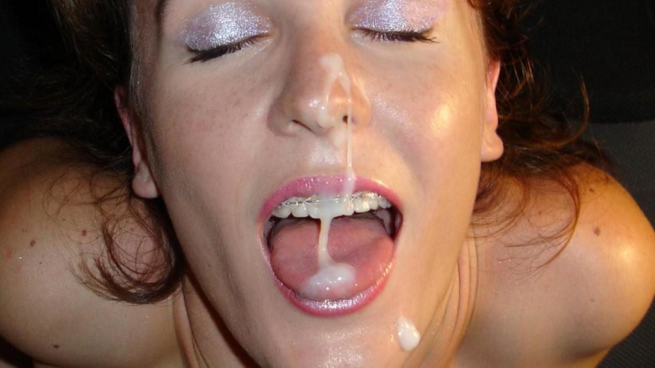 Young girl tongue