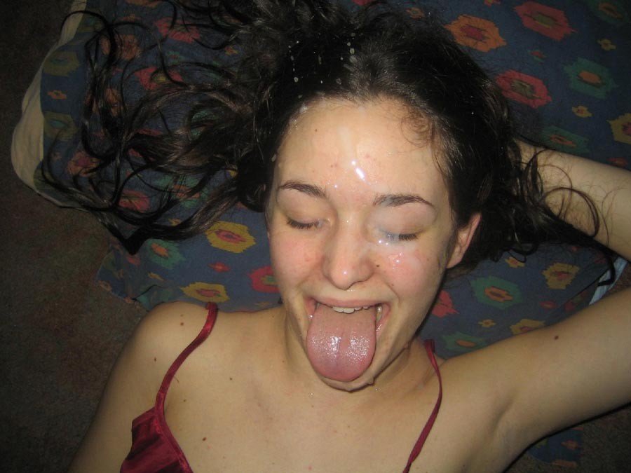 Real amateur girlfriend taking messy cum facials - Pichunter