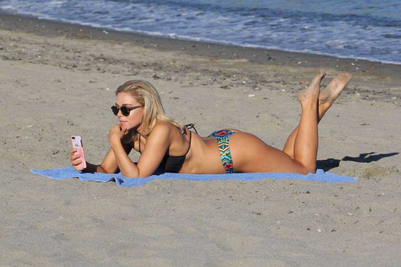 Gabby-Allen-in-Bikini-29 - SAWFIRST Hot Celebrity Pictures