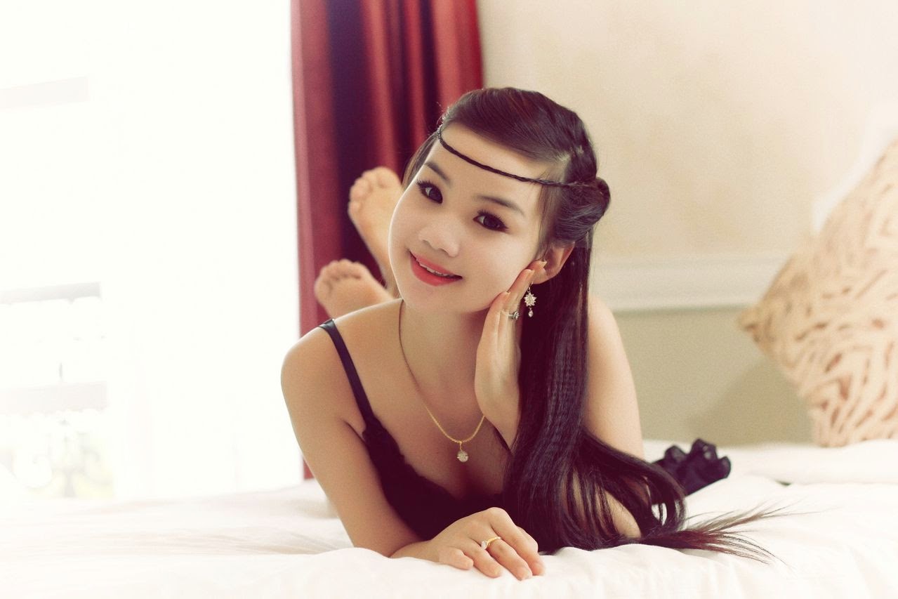 Hot Girl - Beautiful Pictures: Vietnamese girl with sexy bik